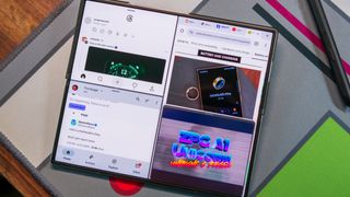 Multi-window apps on the Galaxy Z Fold 6